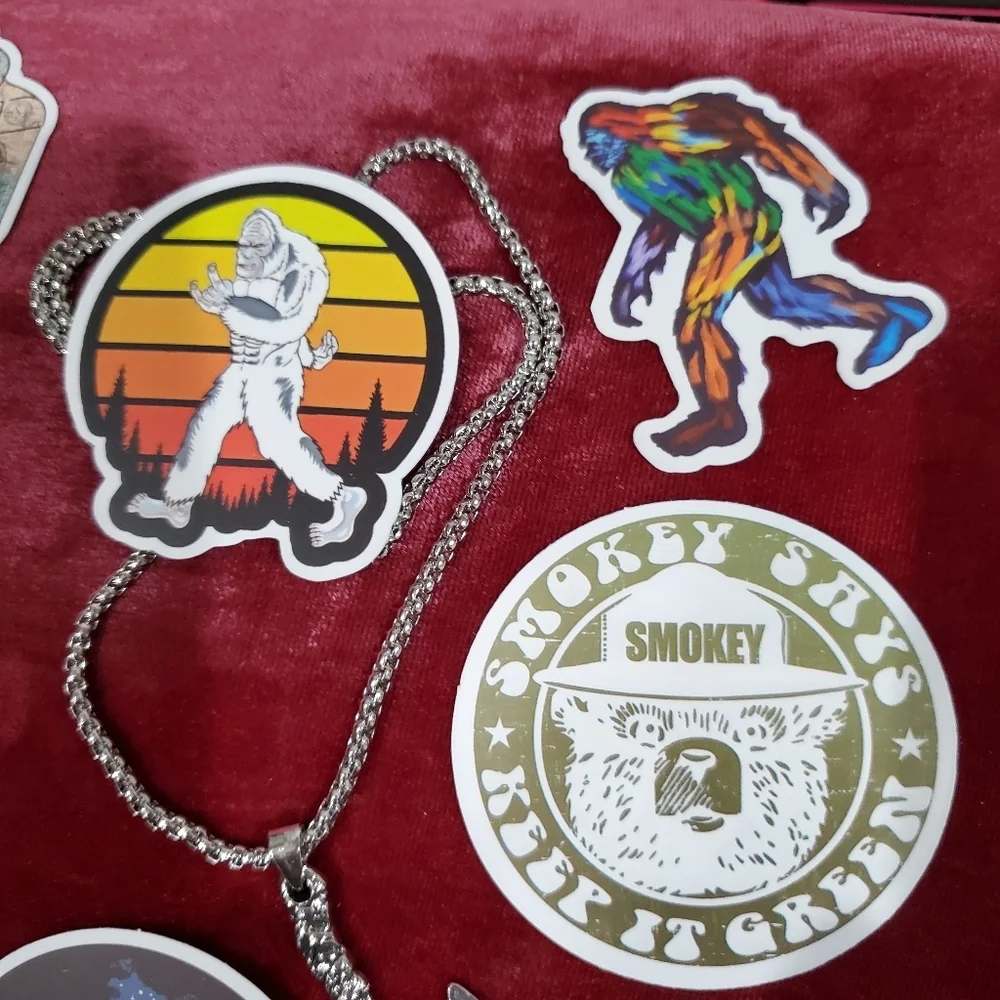 Tomahawk Wolf & Bird Necklace L👀K Plus Stickers Southwestern